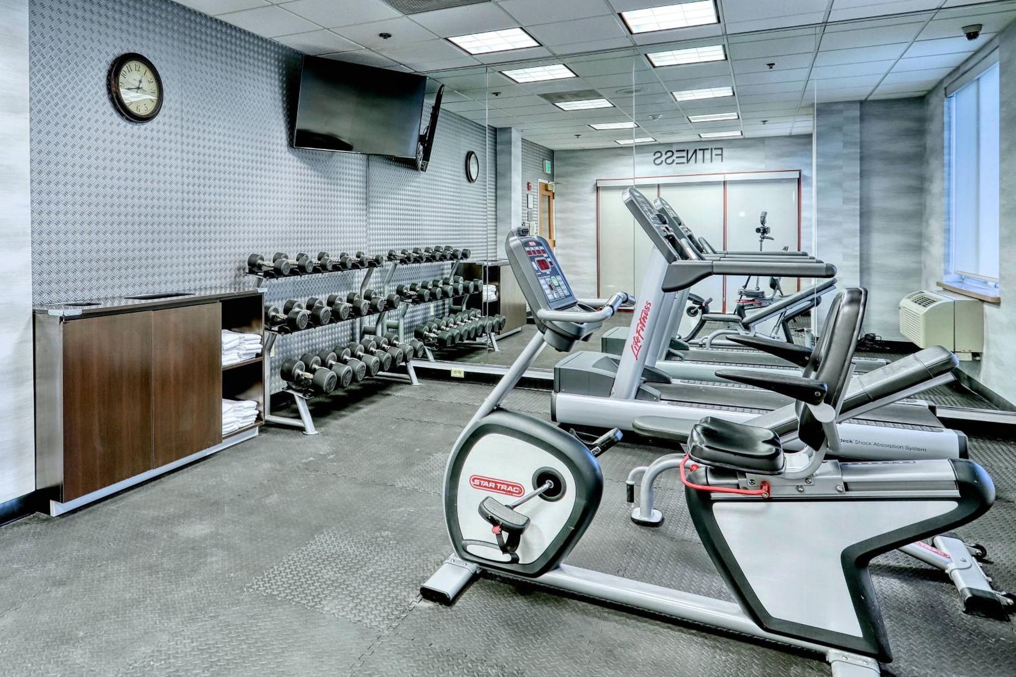 Fairfield Inn & Suites Woodbridge Avenel Εξωτερικό φωτογραφία
